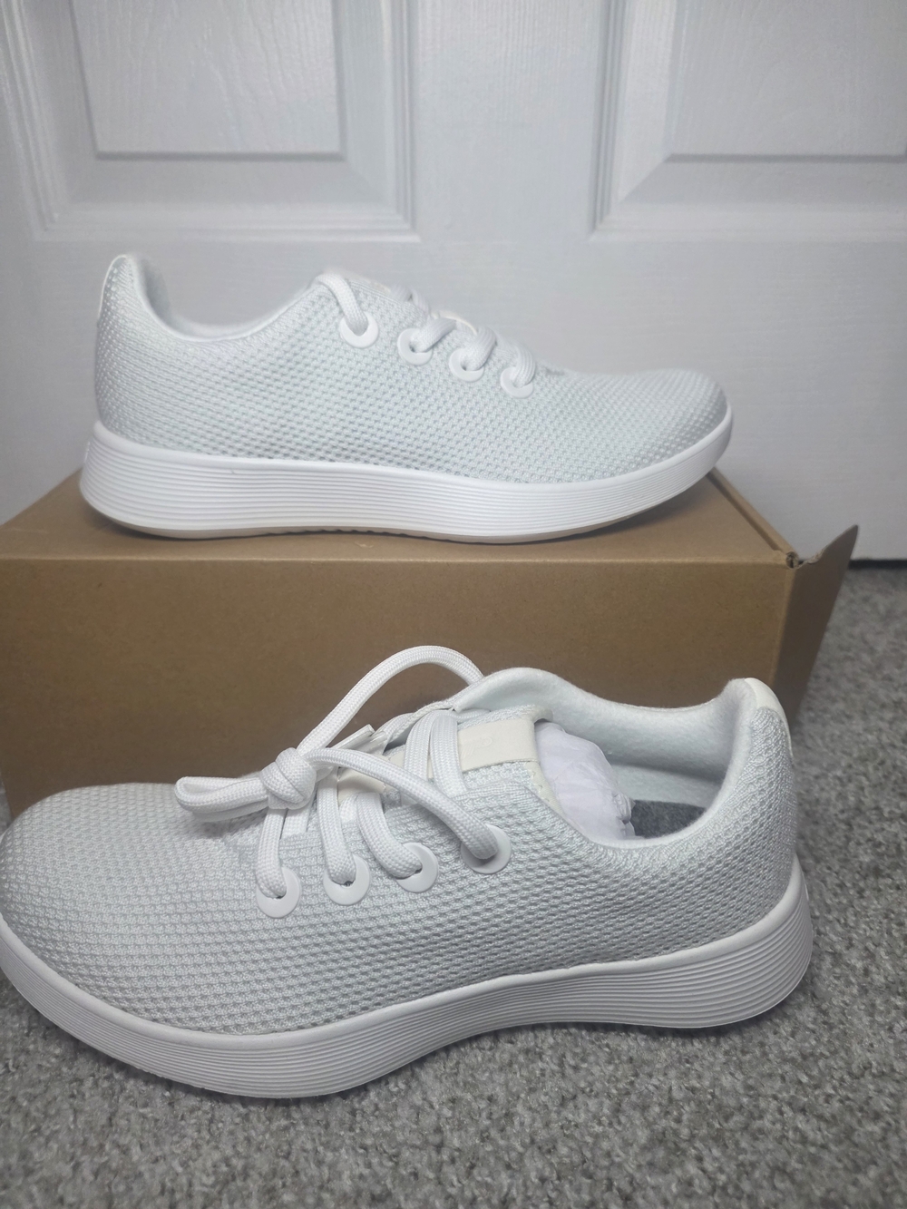 Allbirds Tree Dasher 2 Utility Women's Knit Lace-Up Low Top Sneakers White Gray